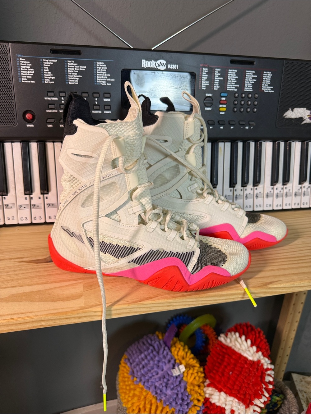 Nike hyperKO boxing boot - size m 7